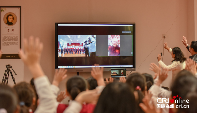 （原创）石家庄市鹿泉区北外附属凤凰外国语学校举行伊莎白教授106岁生日庆祝会_fororder_微信图片_20211216115702