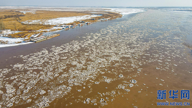 黄河内蒙古段出现流凌景观_fororder_1n