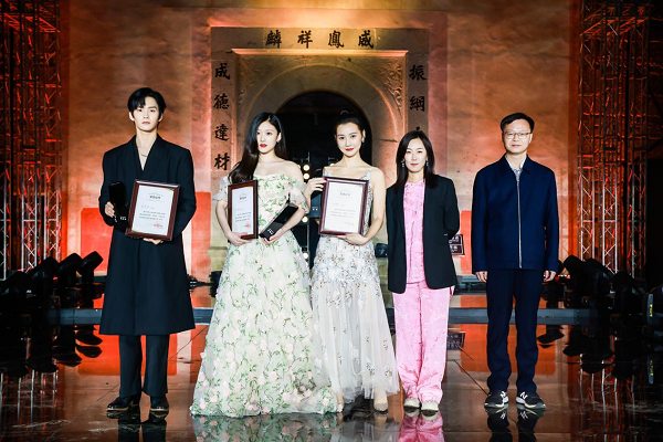 “潮聚东方·耀世风华——瑞丽永定客家土楼国风之夜”圆满收官