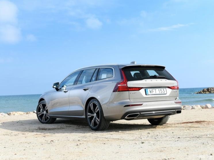 汽车频道【7月8日】【首页汽车资讯图+网页版首页+要闻列表+头条新闻红条】进口引入全新沃尔沃V60将8月初上市