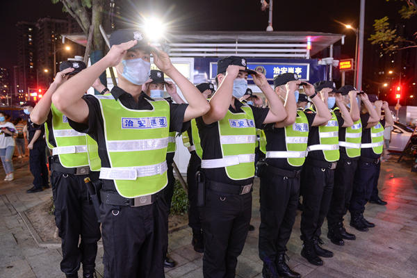 6月1日起重庆九街警企联巡巡逻队开启"深度巡逻"模式