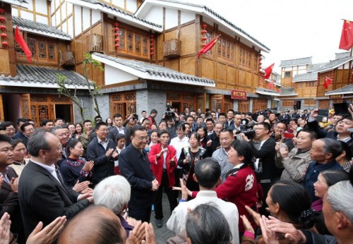 李克強：要用發(fā)展“新經濟”的思路建設“新蘆山”