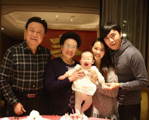 隔代遗传太强了，这些星二代长得像爷爷奶奶，潘长江外孙萌萌的