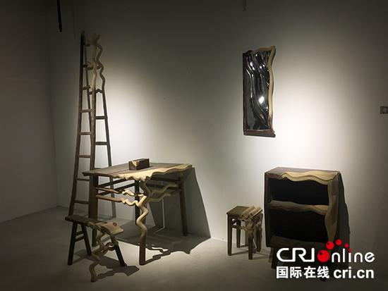 【CRI專稿 列表】四川美院畢業生雕塑展在重慶1089當代藝術中心開展