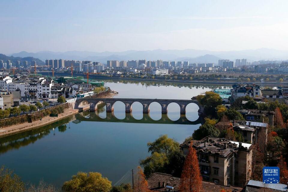 安徽被洪水冲毁的明代始建老大桥通过竣工验收