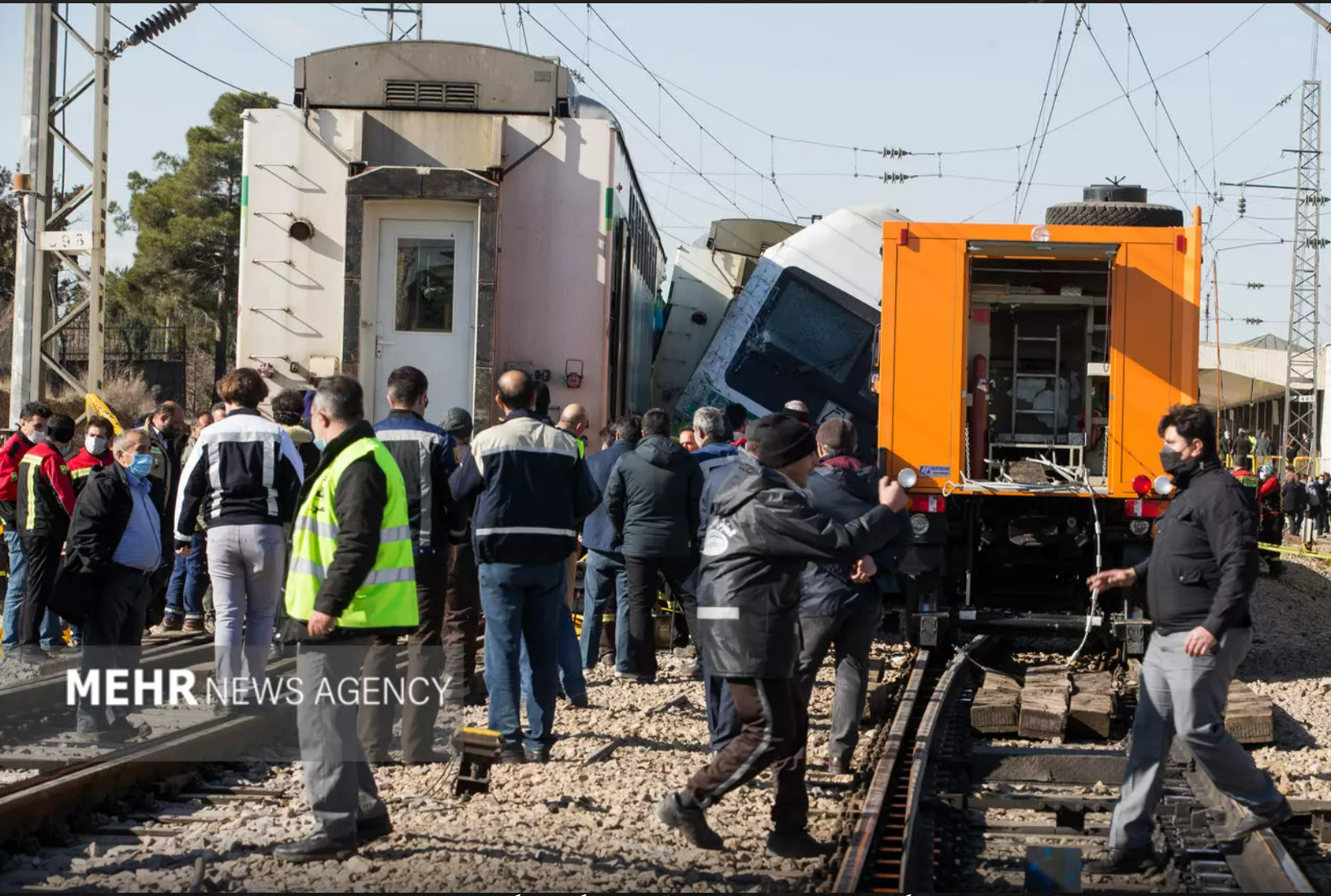 伊朗发生地铁相撞事故致22人受伤