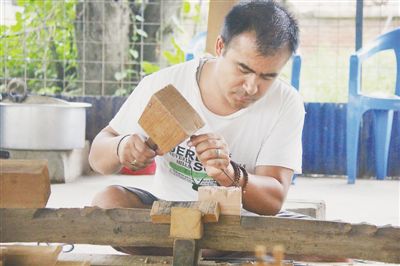 修復地震中受損的九層神廟是中國在尼泊爾首個大規模文物援外項目 “中國工匠的高超技藝讓我們重獲希望”