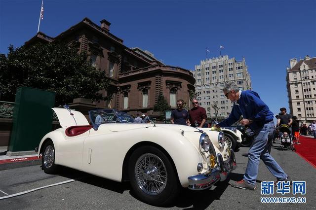 美国加州老爷车千英里行行前亮相