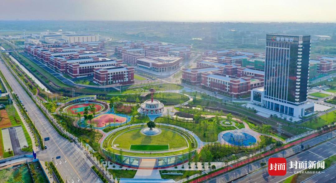 （转载）践行新发展理念 建设公园城市 成都青白江以“三力”绘就幸福生活图景