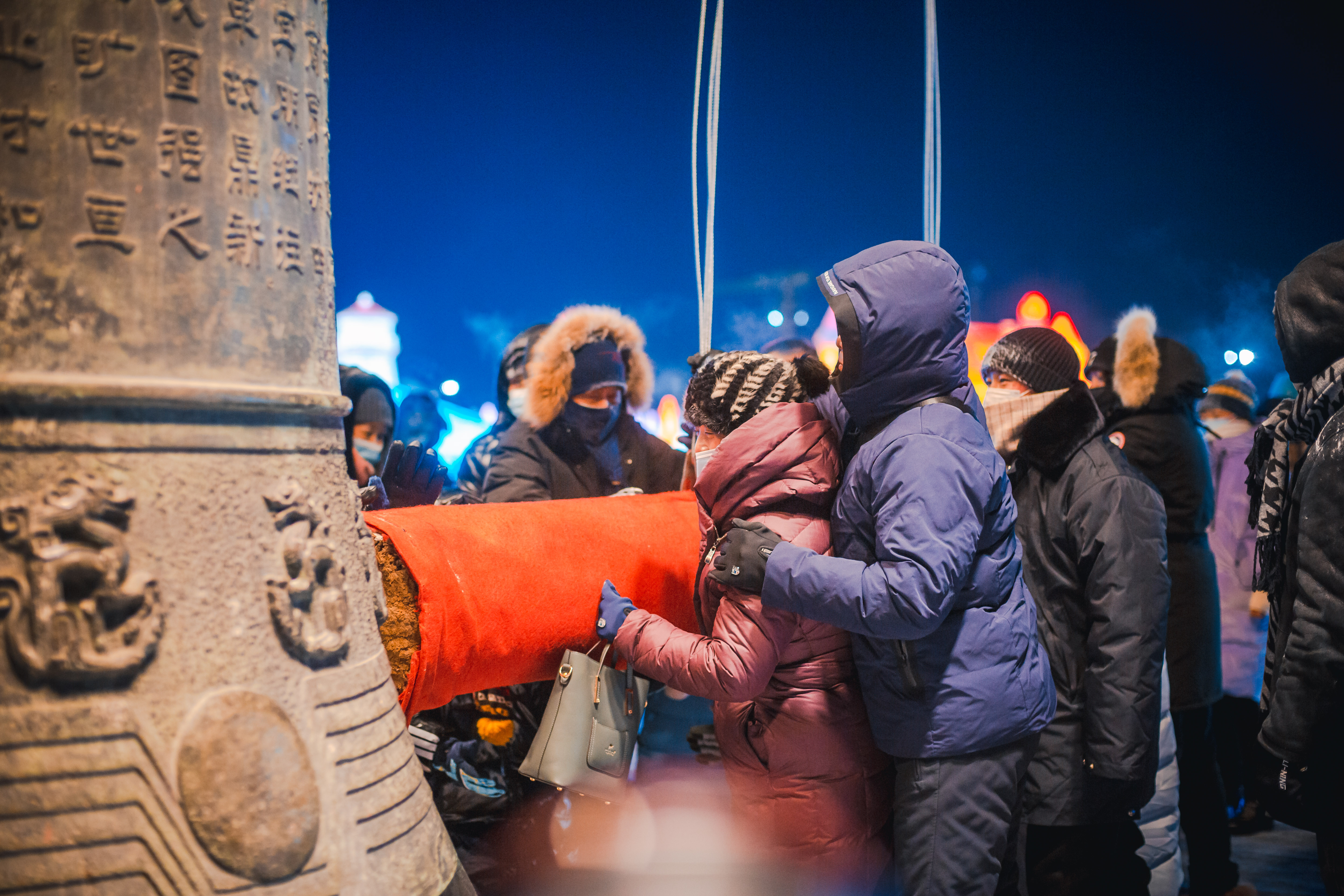 流光溢彩的“冰雪王国”邀您来赏 第二十三届哈尔滨冰雪大世界开园迎客_fororder_微信图片_20211225203945