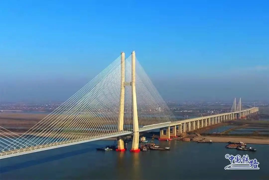 全国铁路明年1月10日起实行新的列车运行图! - 国际在线移动版