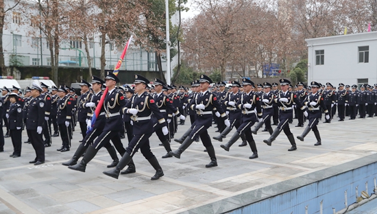 （供稿）貴州省公安廳組織升警旗儀式慶祝中國人民警察節_fororder_警察1