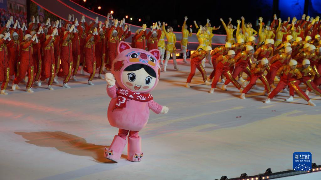 河北省第三届冰雪运动会在河北涞源开幕_fororder_1128202907_16405320193661n