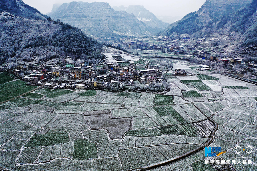 【城市遠洋】重慶黔江：雪落山間 農家如畫