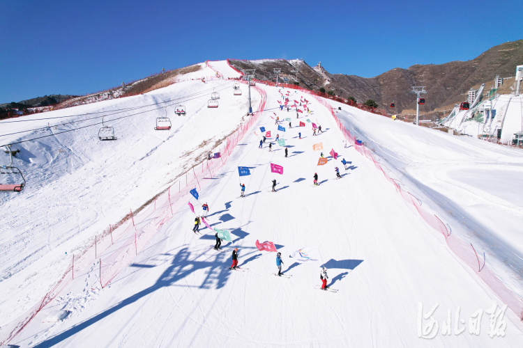 河北保定：冰雪嘉年华