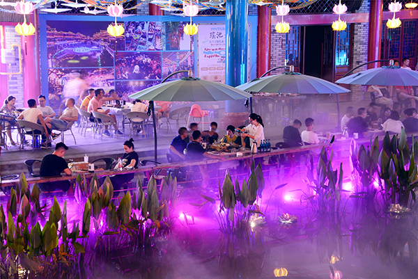 眉山: 宜游宜居 东坡风情浓_fororder_《夜宴》-摄影-周勇