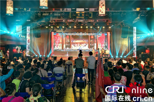 【湖北】【客户稿件】武汉市江岸区首届街头文化艺术节总决赛举行