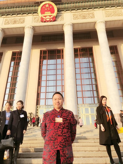 蒋佳明在北京人民大会堂参加管理者年会接受央视采访