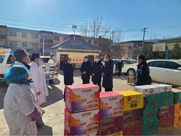 延安市高新区党工委副书记、管委会主任高庆海一行看望慰问疫情防控一线工作人员_fororder_图片3