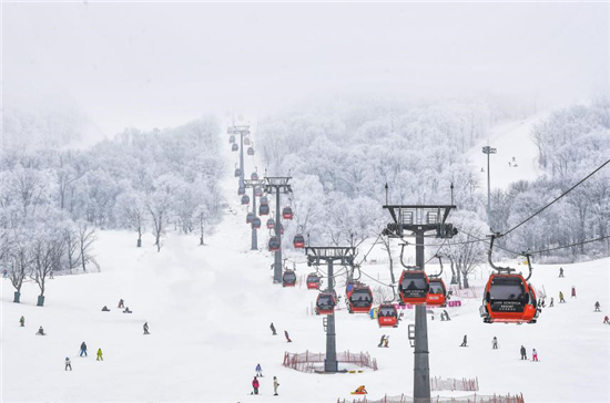 Enjoying Rime Scenery and Skiing on Powder Snow: A Great Ice and Snow Gift Package from Jilin City_fororder_jilin3