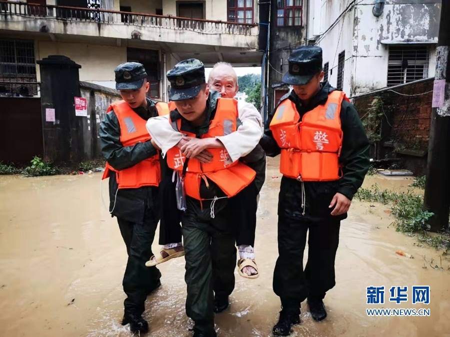 【焦点图】福建多地发生强降雨　多部门联合抢险救灾