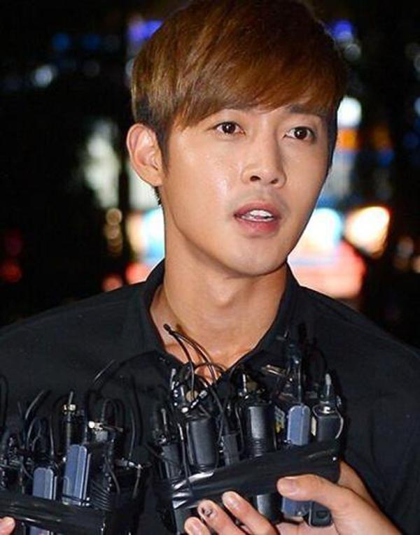 金賢重親子鑒定結果出爐：親生兒子無誤