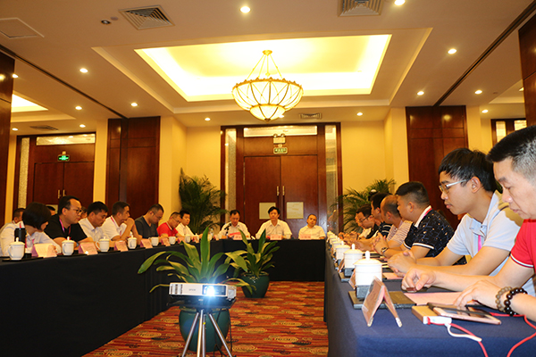 廣西農村投資集團舉辦水果産業協同發展座談會