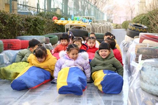 北京市经开区亦庄中心幼儿园举办喜迎冬奥主题元旦庆祝活动