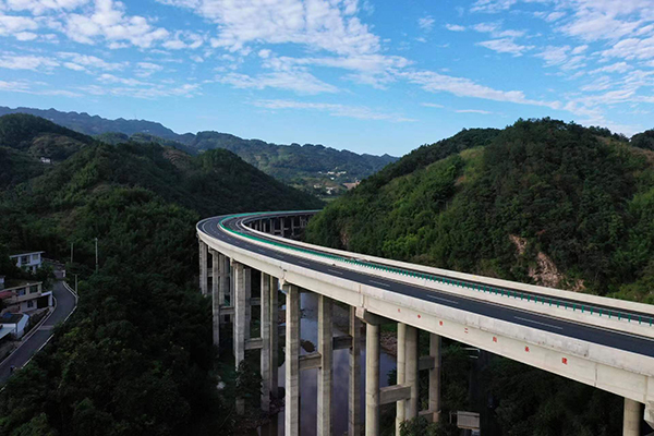 宜路向南宜宾高县迈入高速时代