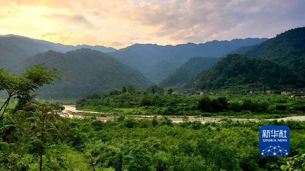 （中首）保护与发展实现共赢——贵州佛顶山探访记