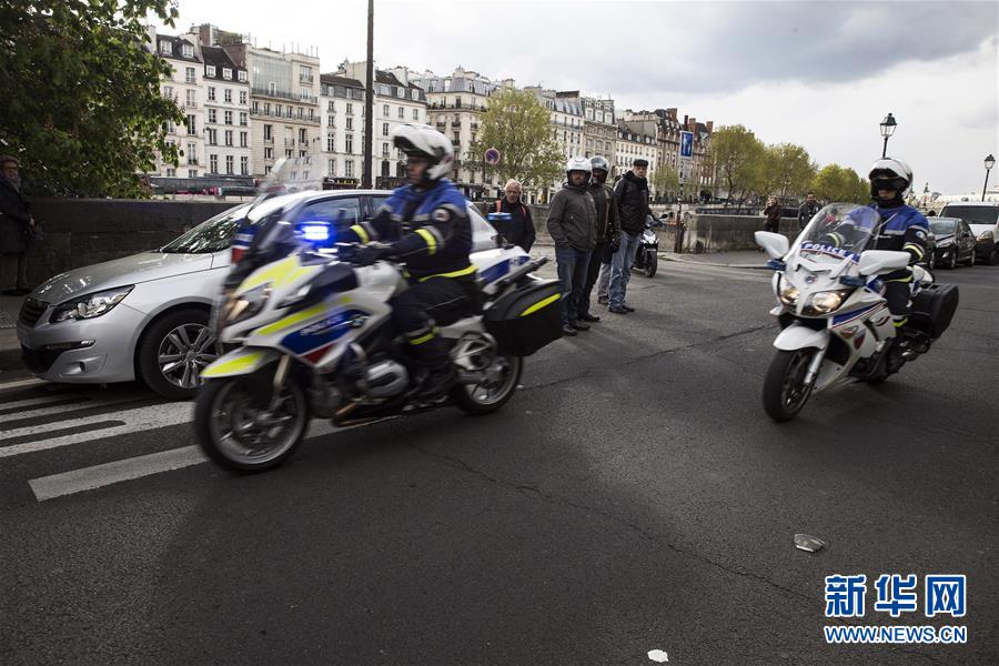 巴黎恐袭唯一活着的主要嫌疑人被移交法国审讯