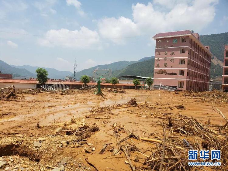 廣西田林：暴雨引發泥石流 400多人被緊急疏散