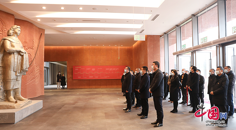 （转载）自贡沿滩：廖东以普通党员身份参加区政府办公室党支部学习活动并作专题宣讲报告