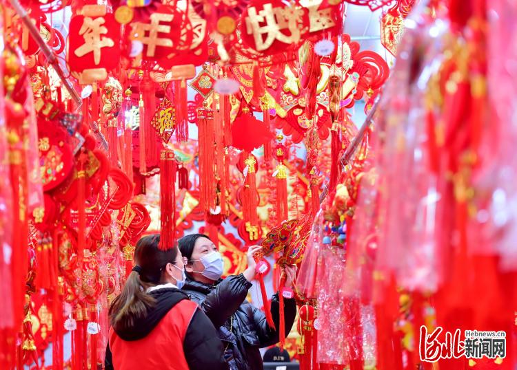 河北石家莊：備年貨 迎新春