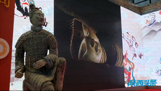 和腾讯公司联合推出的,不仅能让你知道自己和哪个兵马俑长得最像,还能