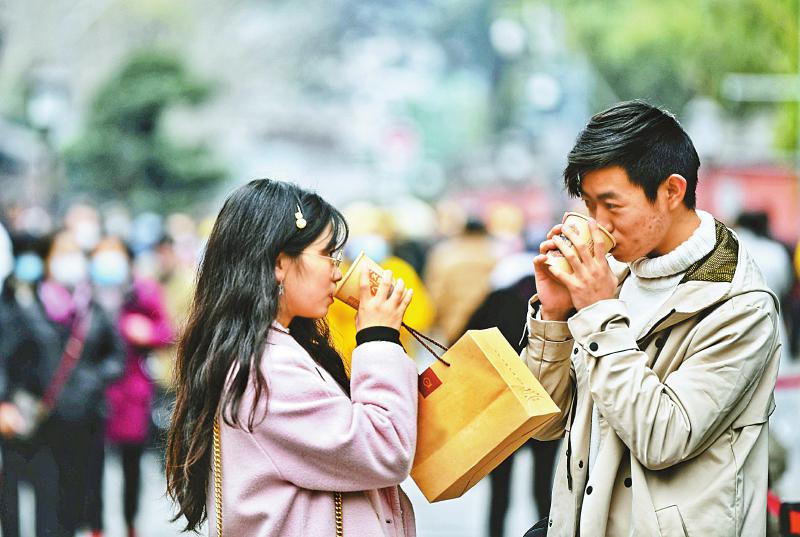 （中首）过了腊八就是年