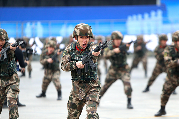 宜宾市举行反恐防暴应急综合演练_fororder_演练现场-供图-宜宾市公安局2