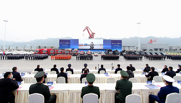 宜宾市举行反恐防暴应急综合演练_fororder_演练现场-供图-宜宾市公安局1