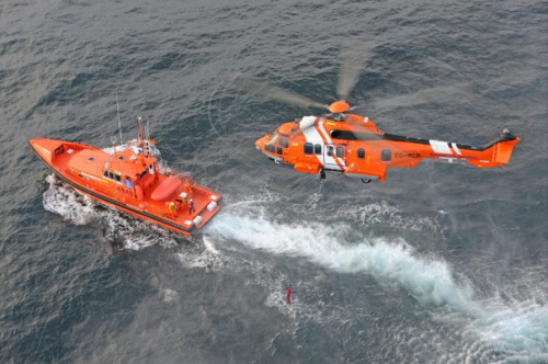 挪威一架直升机坠海原因不明 机上13人全部罹难