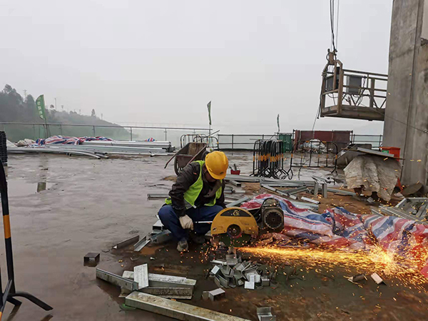 （唯一 附链接）新春走基层｜畅通川渝水上通道 岷江港航电枢纽建设如火如荼_fororder_岷江犍为航电枢纽施工现场-摄影-郑建超
