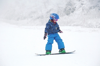 【文旅中原列表】本周迎来“大雪”节气 河南各家滑雪场陆续开滑