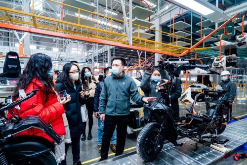 以不变匠心探索进阶之路 雅迪电动车迎来高光时刻