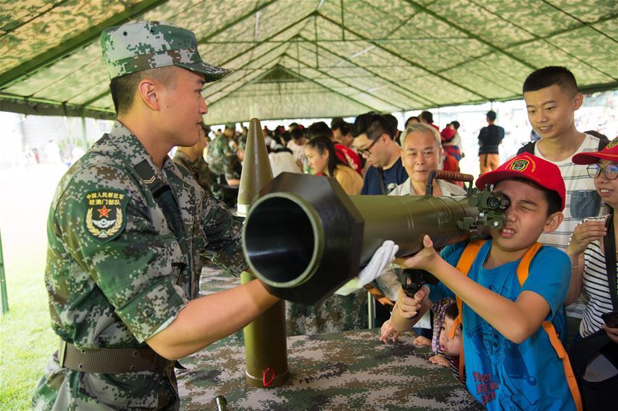 澳門：“五一”走進駐澳部隊氹仔軍營