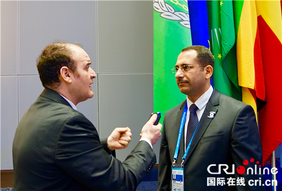 图片默认标题_fororder_中国国际广播电台记者鲁特菲采访阿拉伯国家联盟驻华代表处参赞穆罕穆德·莎菲_副本_副本