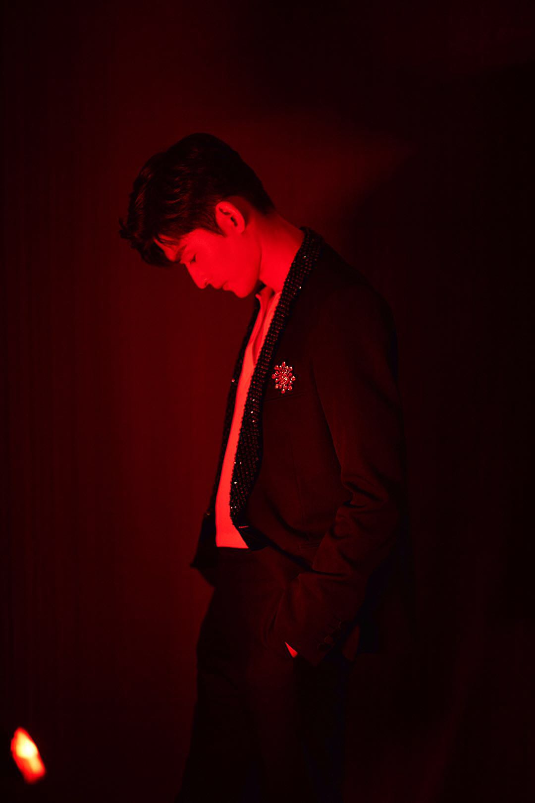 图片默认标题_fororder_张翰鬼怪写真3