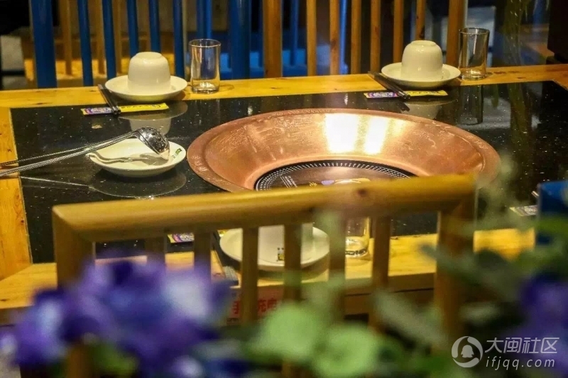風靡成都的老碼頭火鍋在福州就可以吃得到