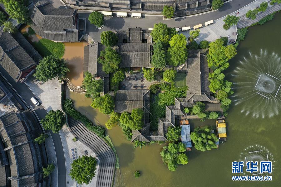 重庆璧山：小城湿地公园风景美如画