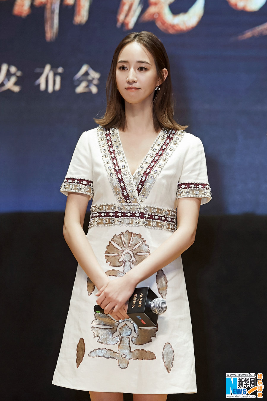 《虎啸龙吟》12.7开播 吴秀波回应“怕刘涛”