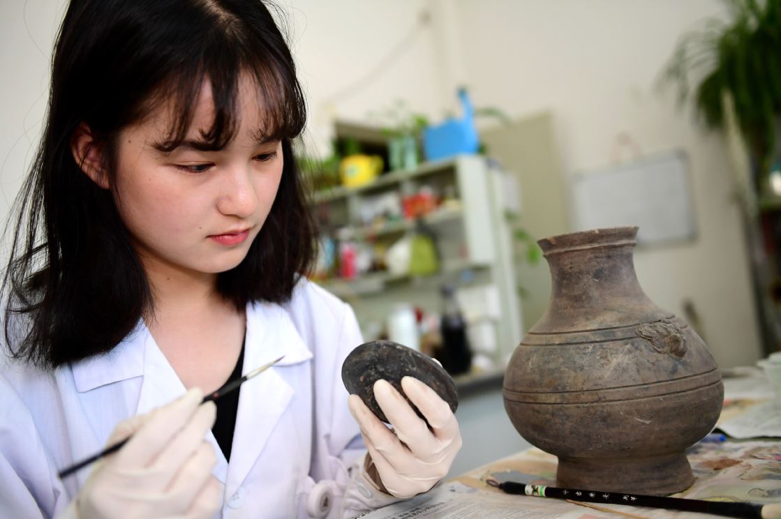 Luoyang: students open a new chapter
