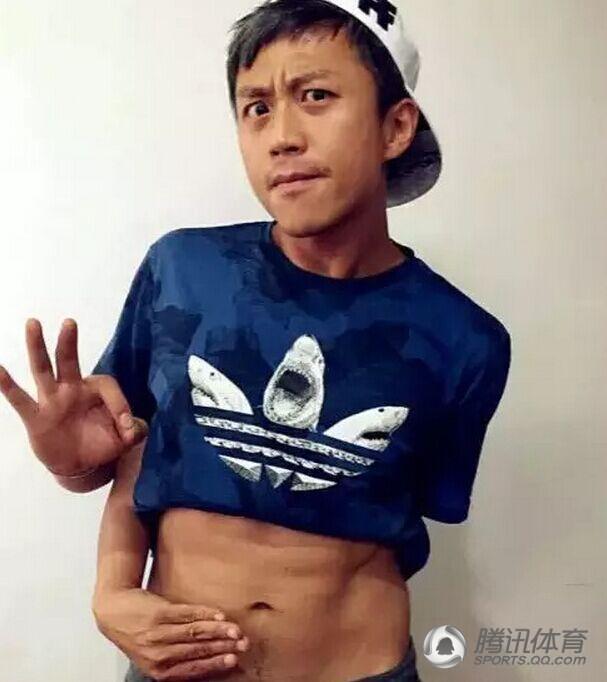 邓超亦是健身狂人 与郑恺鹿晗PK肌肉